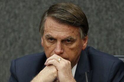 bolsonaro-volta-a-procurar-hospital-apos-sentir-dores-no-abdomen