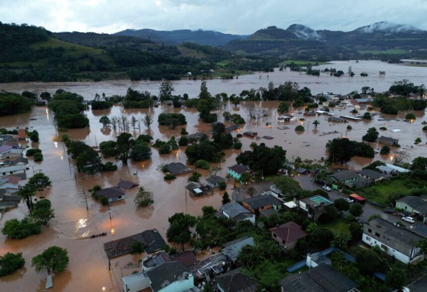 enchentes-no-rs-sao-lembrete-de-efeitos-caoticos-da-crise-climatica,-diz-onu