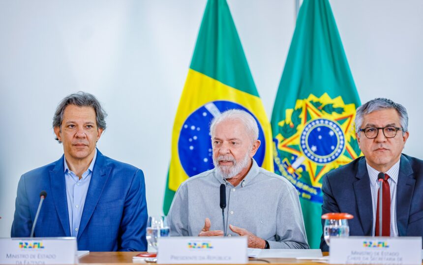 lula-anuncia-parcela-extra-de-fundo-de-participacao-a-municipios-em-estado-de-calamidade-no-rs