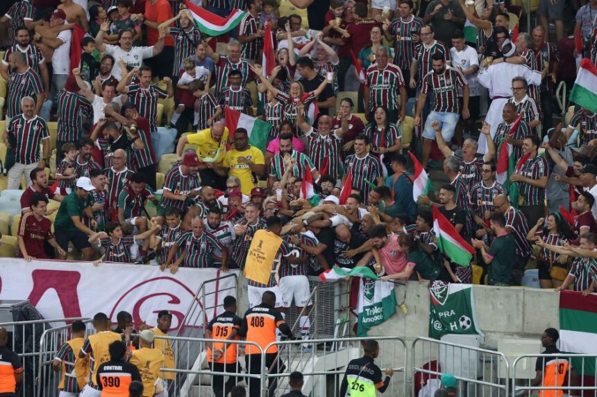 fluminense-e-denunciado-pela-conmebol-por-uso-de-bombas-e-sinalizadores