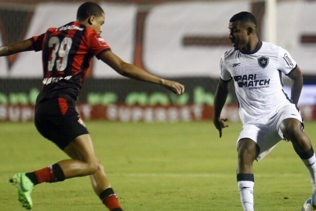 botafogo-elimina-vitoria-na-estreia-de-carpini-e-avanca-na-copa-do-brasil