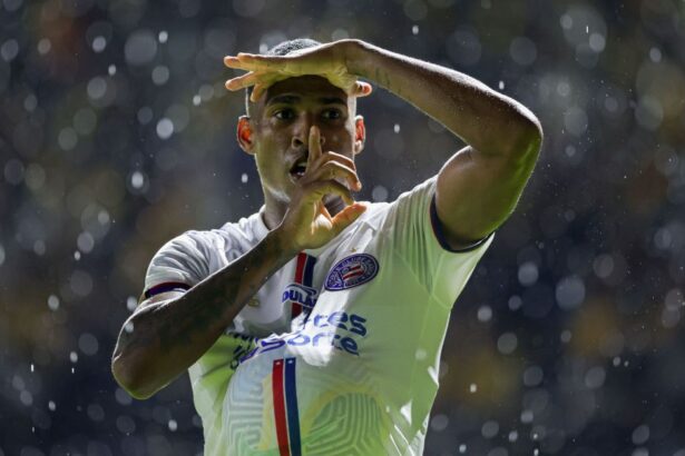 com-gols-no-fim,-bahia-confirma-classificacao-na-copa-do-brasil