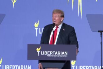 trump-e-vaiado-em-convencao-do-partido-libertario