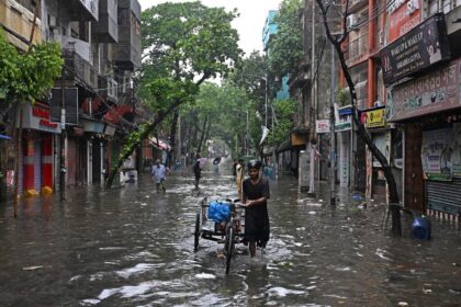 ventos-e-chuvas-provocados-por-ciclone-matam-quatro-e-deixam-milhoes-sem-luz-na-india-e-bangladesh