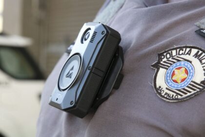 ministerio-da-justica-lanca-diretrizes-para-uso-de-cameras-corporais-por-policiais