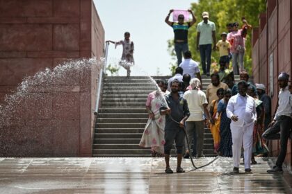 india-tem-dia-com-calor-de-mais-de-50oc-e-nova-dheli-bate-recorde-historico