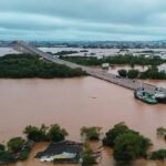 comitiva-de-bombeiros-chega-de-minas-gerais-para-trabalhar-nos-resgates-no-rs