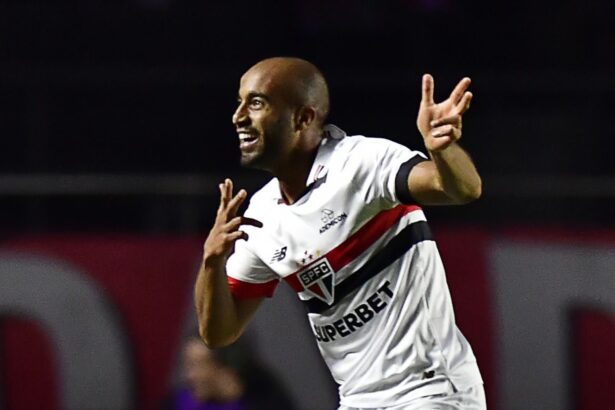 sao-paulo-vence-o-cruzeiro-com-gols-de-idolos-e-zubeldia-segue-invicto