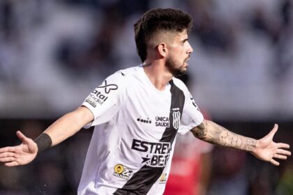 serie-b:-ponte-preta-bate-o-crb-na-estreia-de-nelsinho-baptista