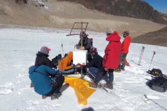 cientistas-usam-equipamento-inovador-para-medir-derretimento-de-geleiras-nos-andes