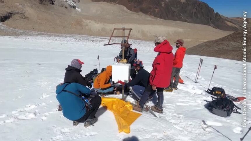 cientistas-usam-equipamento-inovador-para-medir-derretimento-de-geleiras-nos-andes