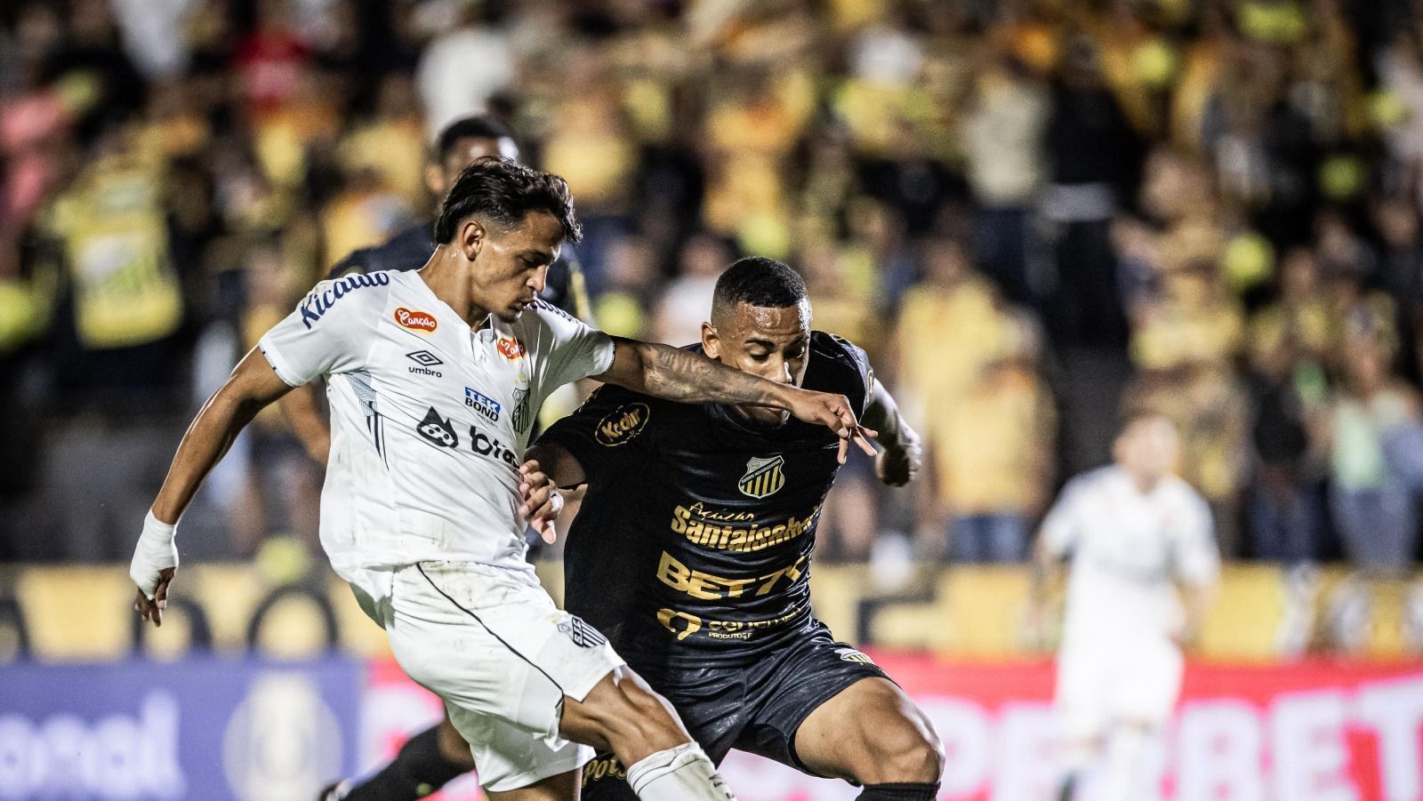 santos-joga-mal-e-perde-para-o-novorizontino-na-serie-b