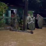 inundacoes-no-chile:-pessoas-deixam-casas-depois-que-fortes-chuvas-enchem-rio