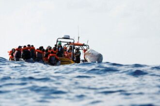 italia-recupera-34-corpos-apos-naufragio-de-navio-de-imigrantes-no-mediterraneo