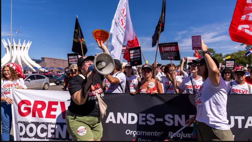 professores-de-ensino-basico-e-tecnico-de-instituicoes-federais-anunciam-fim-da-greve