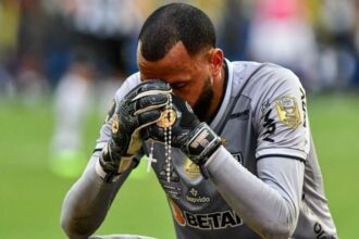 mulher-de-goleiro-do-atletico-mg-faz-desabafo:-“e-preciso-exigir-respeito”