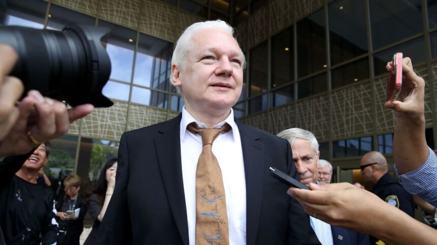 “nao-havia-nada-a-ganhar-com-sua-prisao”,-diz-premie-da-australia-sobre-assange