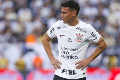 corinthians-e-condenado-pela-fifa-a-pagar-r$-40,4-milhoes-a-matias-rojas