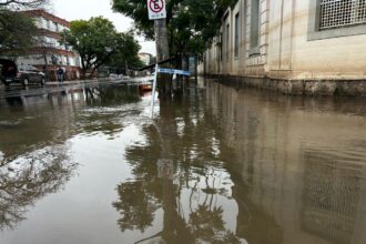 dois-meses-apos-enchentes,-todas-as-casas-de-bombas-de-porto-alegre-voltam-a-funcionar