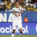 brasileirao:-botafogo-vence-cuiaba-na-arena-pantanal-e-cola-na-lideranca