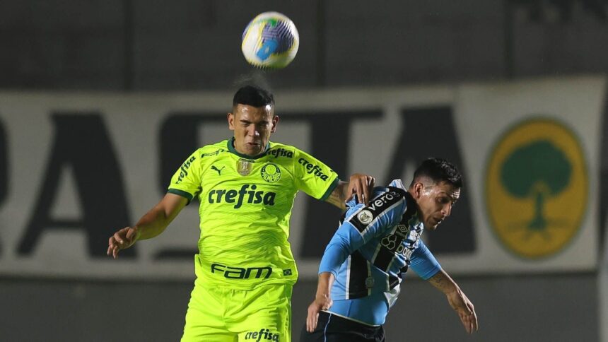 gremio-sai-na-frente,-mas-cede-empate-ao-palmeiras-pelo-brasileirao