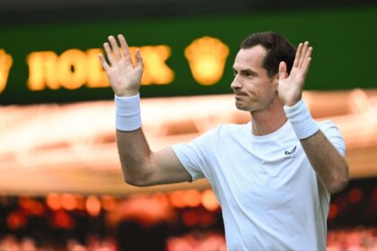 andy-murray,-bicampeao-de-wimbledon,-e-eliminado-e-se-despede-com-homenagem