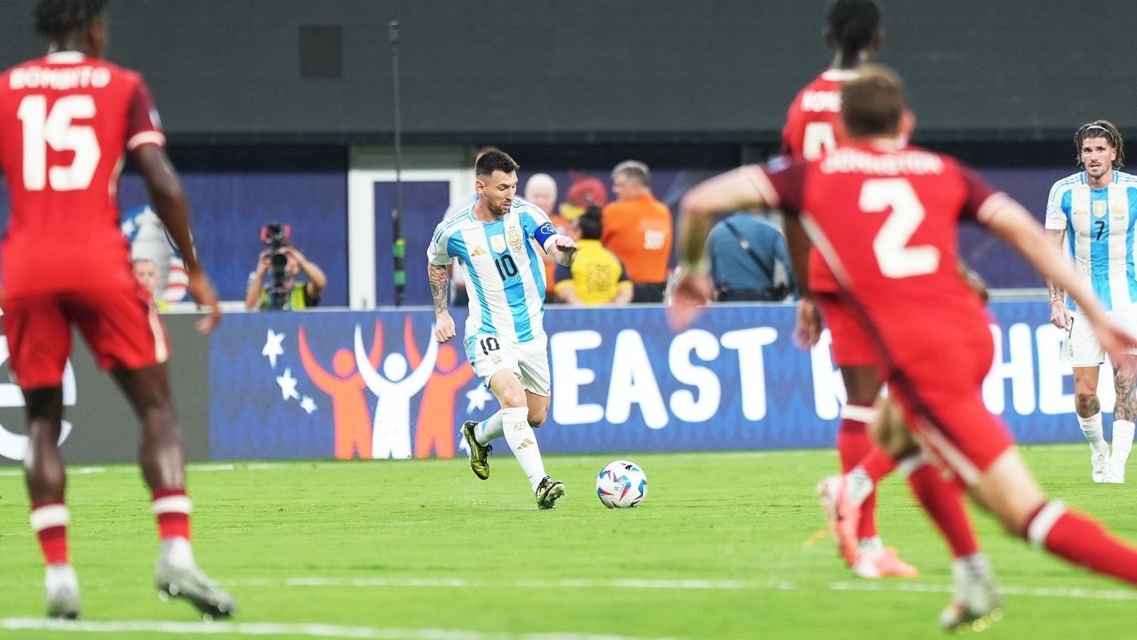 copa-america:-argentina-vence-o-canada-e-e-a-primeira-finalista