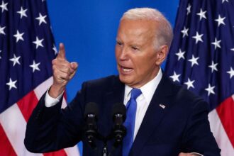 biden-melhora,-mas-gafes-ainda-preocupam-democratas,-diz-especialista-a-cnn