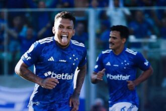 em-estreia-de-cassio,-cruzeiro-vence-red-bull-bragantino-pelo-brasileirao