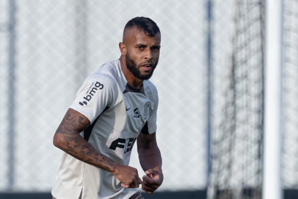 escalacao-do-corinthians:-ramon-diaz-testa-time-com-dois-reforcos