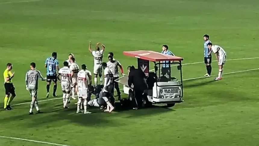 alisson-deixa-campo-chorando-apos-sentir-lesao-e-preocupa-no-sao-paulo