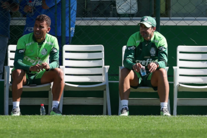 palmeiras:-abel-ferreira-promovera-mudancas-para-jogo-com-cruzeiro