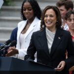 em-primeiro-discurso-apos-desistencia-de-biden,-kamala-harris-elogia-legado-do-presidente