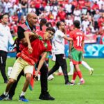 olimpiada-de-paris:-torcedores-do-marrocos-invadem-o-campo-apos-empate-com-argentina-no-futebol-masculino