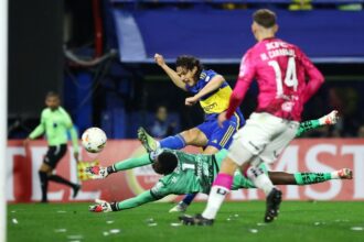 boca-juniors-vence-del-valle-e-sera-adversario-do-cruzeiro-na-sul-americana