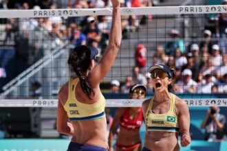 olimpiada:-barbara-e-carol-estreiam-com-vitoria-no-volei-de-praia-feminino