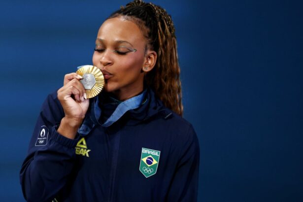 flamengo-sobe-na-lista:-veja-os-clubes-brasileiros-com-mais-medalhas-na-historia