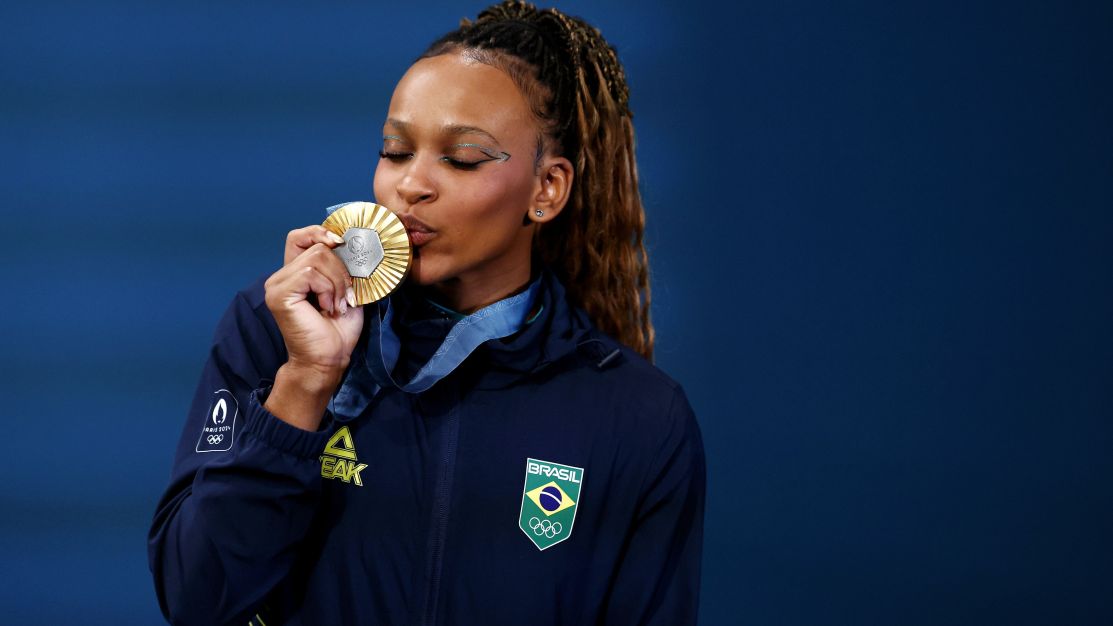 flamengo-sobe-na-lista:-veja-os-clubes-brasileiros-com-mais-medalhas-na-historia