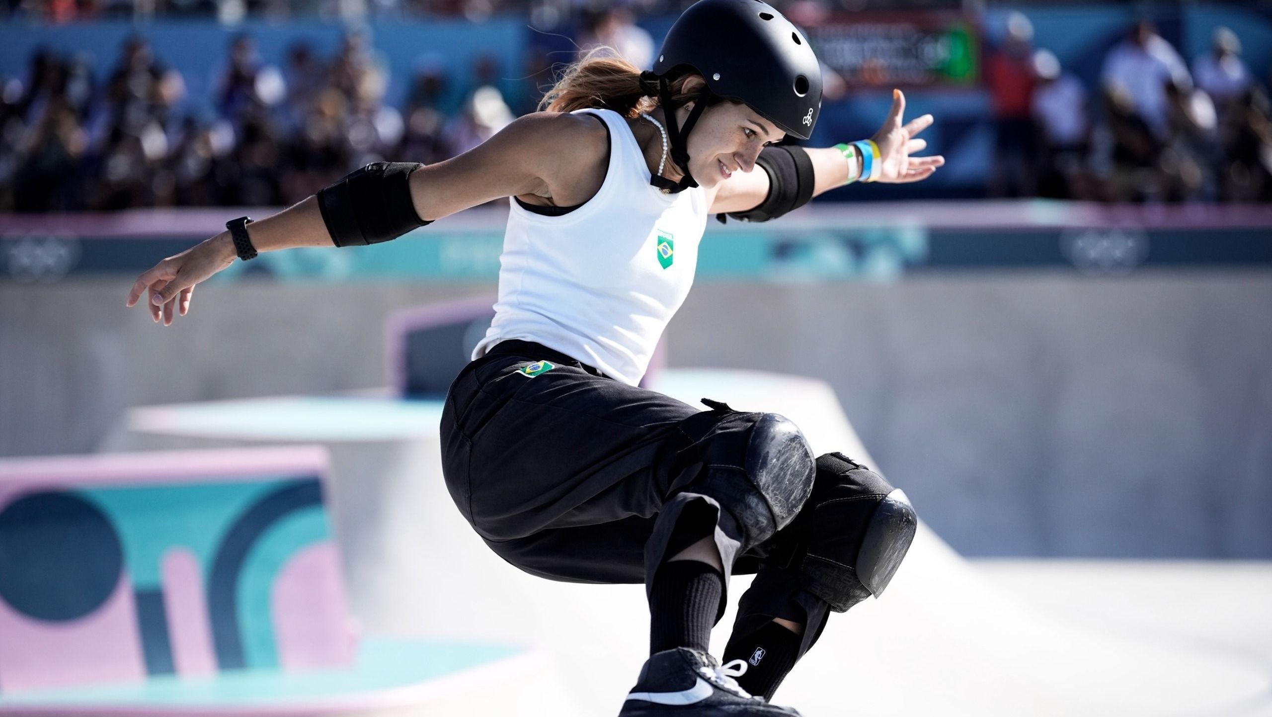 paris-2024:-dora-varella-termina-final-do-skate-street-na-quarta-posicao