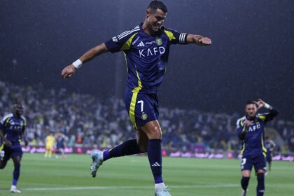 com-gol-de-cristiano-ronaldo,-al-nassr-vence-e-pega-al-hilal-na-final-da-supercopa-saudita