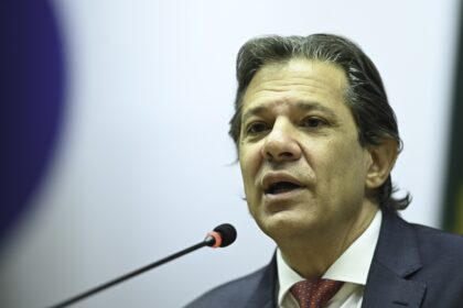 reforma-tributaria:-haddad-concorda-em-retirar-pedido-de-urgencia-de-projetos-de-regulamentacao