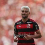 arrascaeta-deixa-classico-chorando-e-aumenta-drama-de-lesionados-do-flamengo