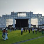 rock-in-rio-2024:-cidade-do-rock-revela-avancos-na-montagem-dos-palcos-para-edicao-de-40-anos