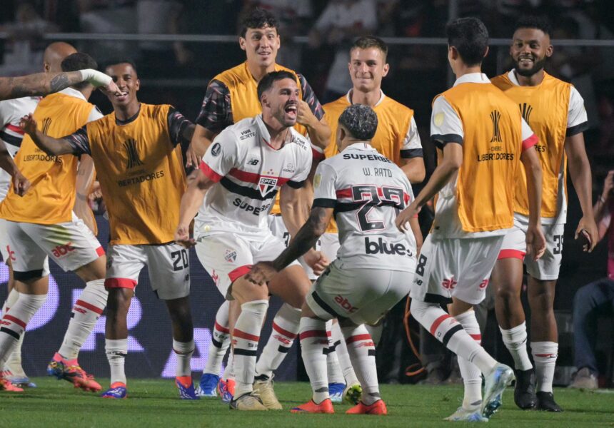 sao-paulo-vence-o-nacional-do-uruguai-por-2-a-0-pela-libertadores