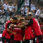 deja-vu?-bayer-leverkusen-vence-com-gol-chorado-e-segue-invicto-na-alemanha