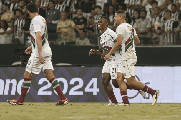 no-mineirao,-fluminense-vence-atletico-mg-e-dorme-fora-da-zona-de-rebaixamento