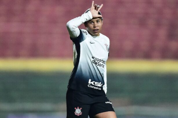 corinthians-elimina-red-bull-bragantino-e-avanca-a-semifinal-do-brasileirao-feminino