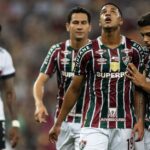 fluminense-bate-o-sao-paulo-e-respira-no-brasileirao