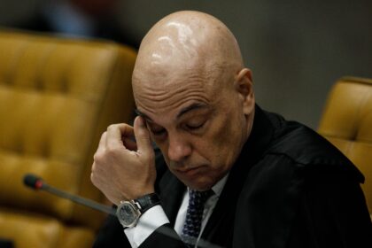 senado:-parlamentares-da-oposicao-protocolam-pedido-de-impeachment-contra-moraes