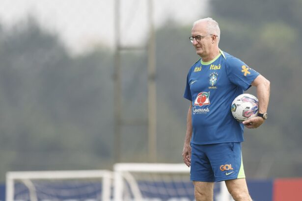 dorival-confirma-endrick-contra-o-paraguai:-“sinto-falta-do-homem-referencia”